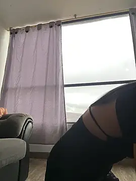 Nikothyna online show from 04-17-26, 08:34