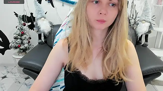 SmilingEmily  online show from 12-08-24, 07:37