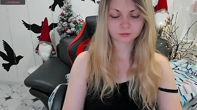 SmilingEmily  online show from 12-14-24, 07:40