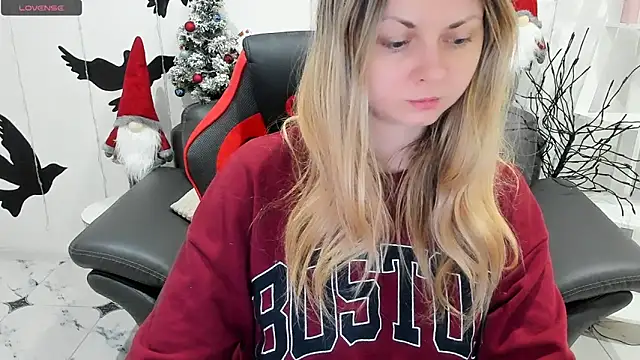 SmilingEmily  online show from 12-17-24, 07:29
