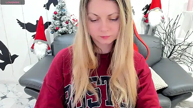 SmilingEmily  online show from 12-20-24, 07:55