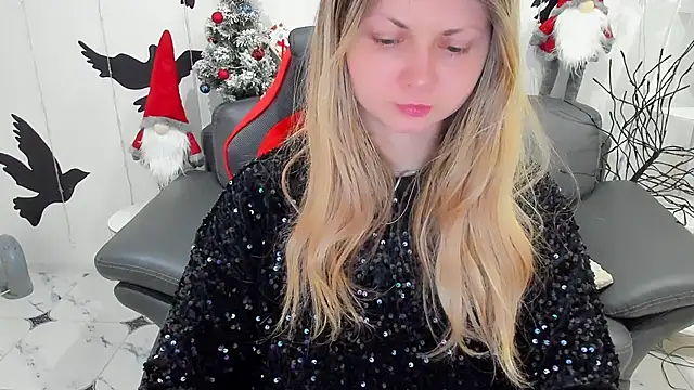 SmilingEmily  online show from 12-30-24, 07:26