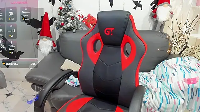 SmilingEmily  online show from 12-31-24, 10:48