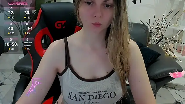 SmilingEmily  online show from 01-18-25, 04:37