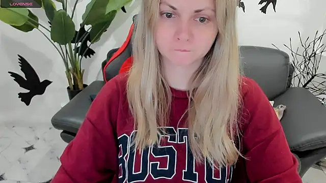 SmilingEmily  online show from 01-27-25, 07:35