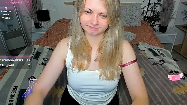 SmilingEmily  online show from 01-31-25, 11:13