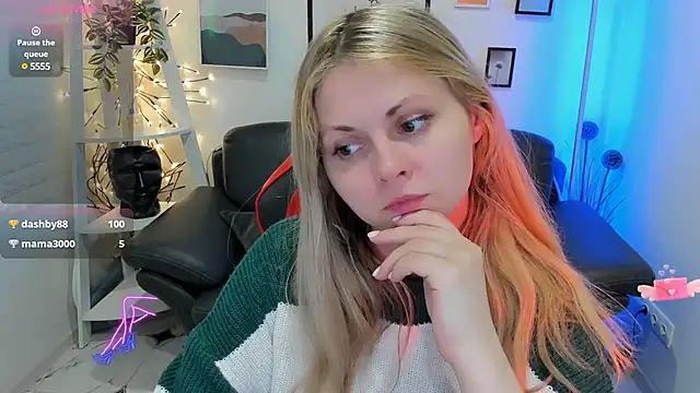 SmilingEmily  online show from 02-18-25, 12:39