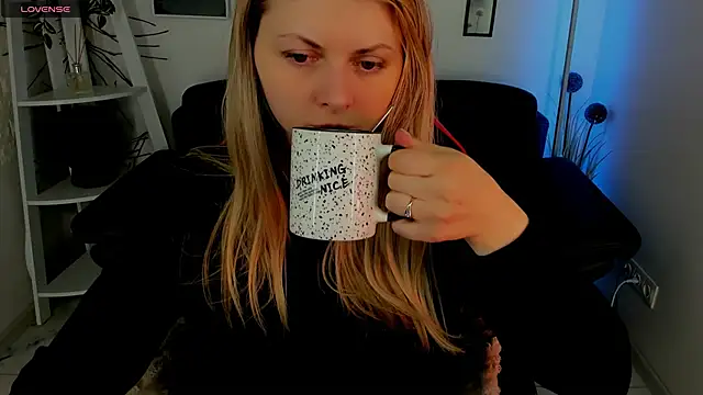 SmilingEmily  online show from 03-12-25, 07:24