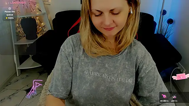 SmilingEmily  online show from 03-14-25, 10:39