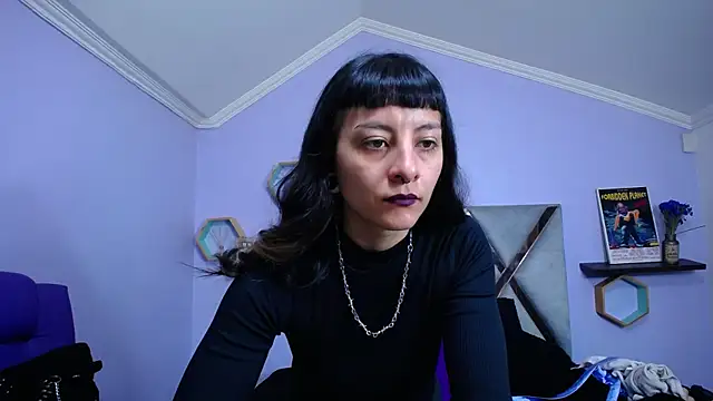 Snapshot of Naughty_Kittenm chatting on 01-17-25, 10:44 Naughty Kittenm online show from 01-17-25, 10:44