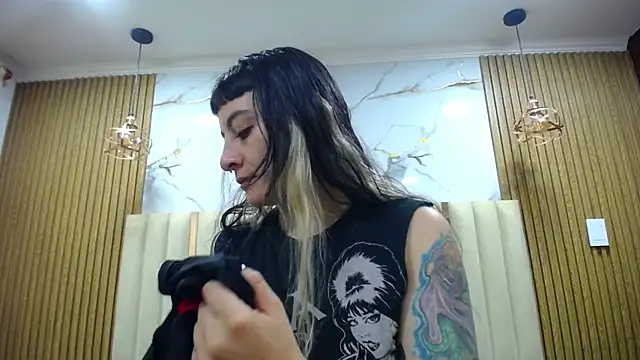 Naughty Kittenm online show from 06-16-26, 11:35