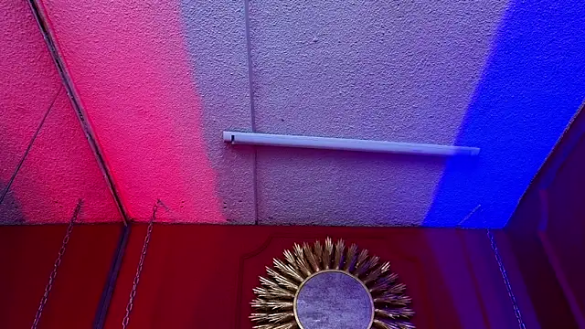 Julieta Russell online show from 09-20-25, 12:17