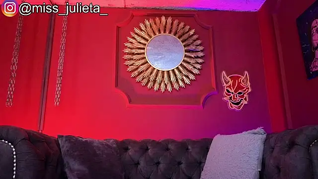 Julieta Russell online show from 06-20-26, 12:30