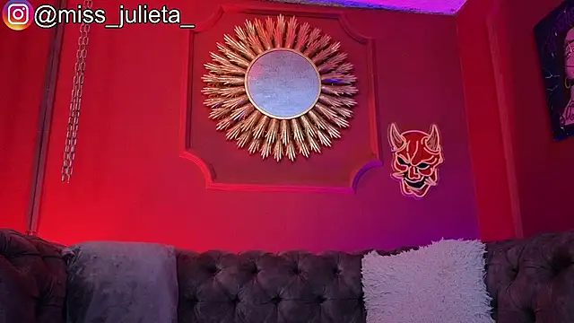 Julieta Russell online show from 06-24-26, 12:37
