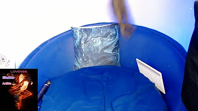 hotmask online show from 02-10-25, 10:51