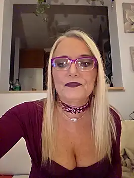 kikkastar online show from 11-10-25, 08:19