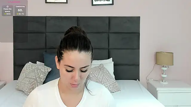 MadisonJenner online show from 01-18-26, 09:57