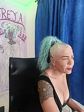 freyadevil333 online show from 05-01-26, 04:06
