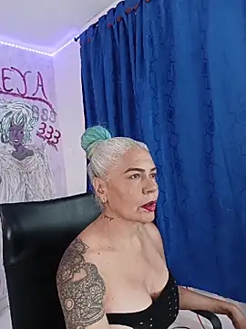 freyadevil333 online show from 05-13-26, 04:10