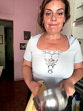 Snapshot of Sunbelxx chatting on 09-19-25, 08:49 Sunbelxx online show from 09-19-25, 08:49