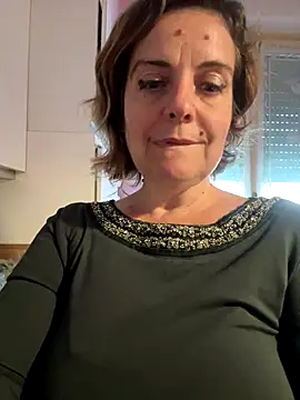 Snapshot of Sunbelxx chatting on 10-14-25, 10:16 Sunbelxx online show from 10-14-25, 10:16