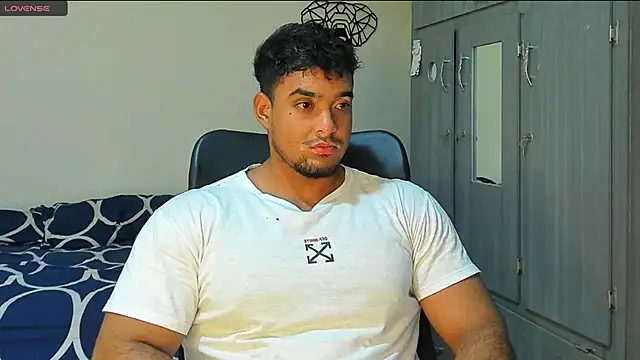 Big furry bear13 online show from 12-17-24, 04:12