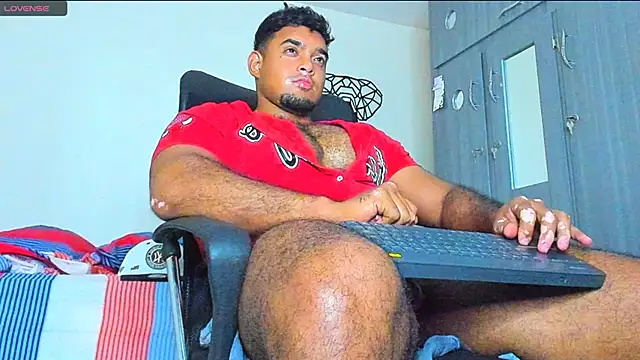 Big furry bear13 online show from 12-29-24, 07:06