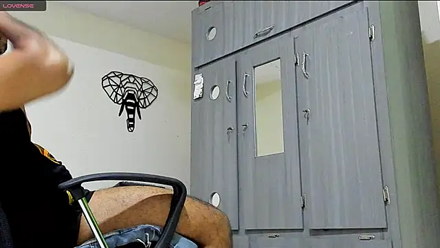 Big furry bear13 online show from 01-17-25, 05:21