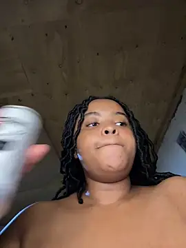 Linahlove online show from 02-28-25, 07:35