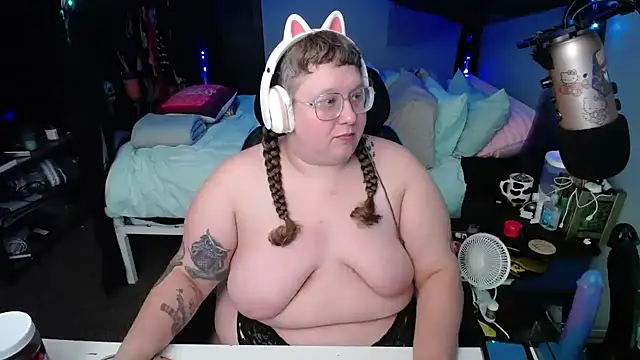 FatVeronica online show from 02-16-25, 08:32