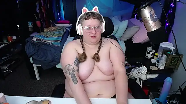 FatVeronica online show from 02-22-25, 12:19