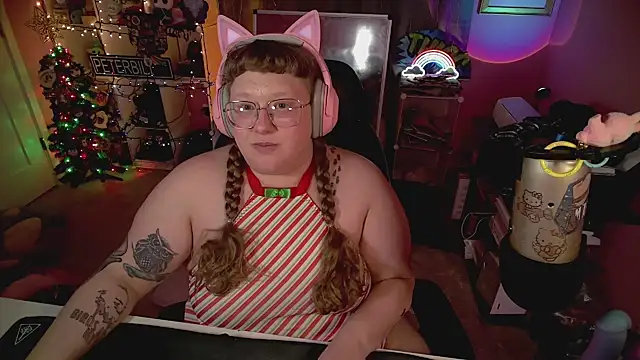 FatVeronica online show from 12-16-25, 08:19
