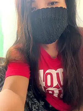 Snapshot of Ishikarana chatting on 10-13-25, 08:25 Ishikarana online show from 10-13-25, 08:25