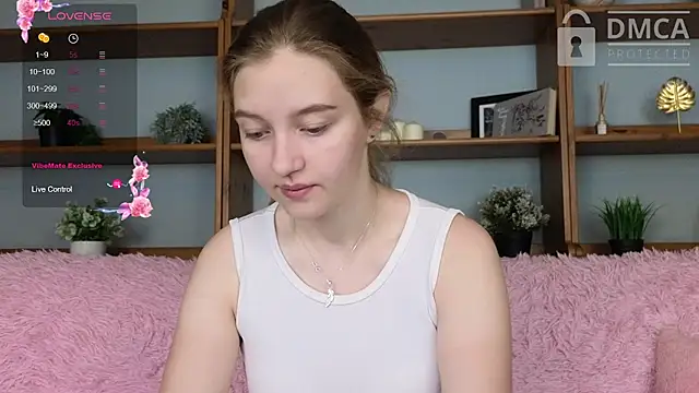 Snapshot of Ksuhesa chatting on 10-03-25, 02:08 Ksuhesa online show from 10-03-25, 02:08