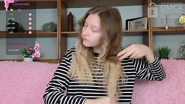 Snapshot of Ksuhesa chatting on 10-05-25, 02:21 Ksuhesa online show from 10-05-25, 02:21