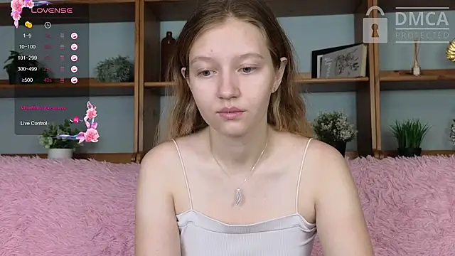 Snapshot of Ksuhesa chatting on 10-06-25, 02:09 Ksuhesa online show from 10-06-25, 02:09