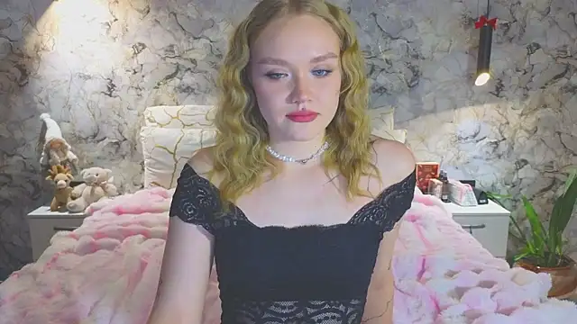 Aurora Golden1 online show from 01-17-26, 04:33