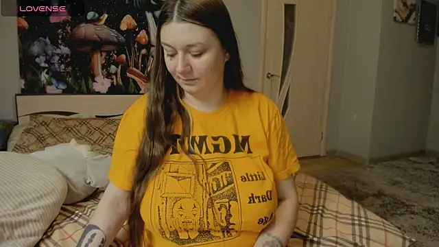 Snapshot of AlisaBacker chatting on 11-13-25, 06:29 AlisaBacker online show from 11-13-25, 06:29