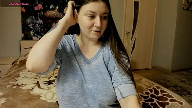 Snapshot of AlisaBacker chatting on 11-15-25, 06:04 AlisaBacker online show from 11-15-25, 06:04