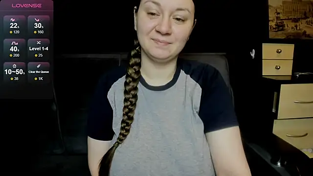 Snapshot of AlisaBacker chatting on 04-11-26, 01:59 AlisaBacker online show from 04-11-26, 01:59