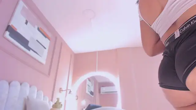 lia ass  online show from 01-07-25, 10:54