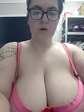 CummingStars98 online show from 12-18-25, 09:37