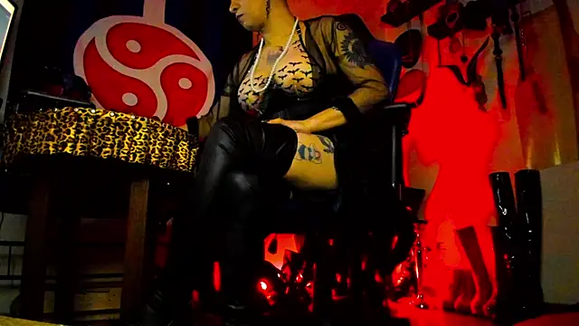 DominatrixBlue online show from 02-10-25, 05:41