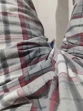 Snapshot of ertance40 chatting on 11-22-25, 08:52 ertance40 online show from 11-22-25, 08:52