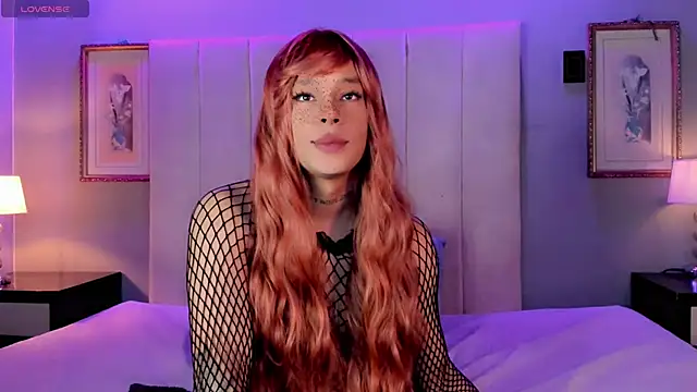 Snapshot of Ezraa1 chatting on 11-10-25, 11:48 Ezraa1 online show from 11-10-25, 11:48