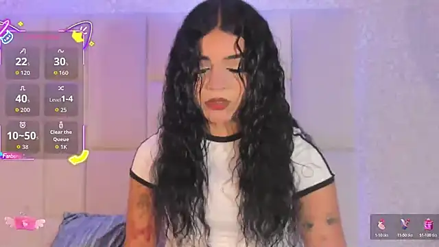 Summer walkerr online show from 11-07-25, 12:38