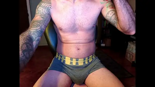 Snapshot of rumplstink chatting on 04-13-26, 10:48 rumplstink online show from 04-13-26, 10:48