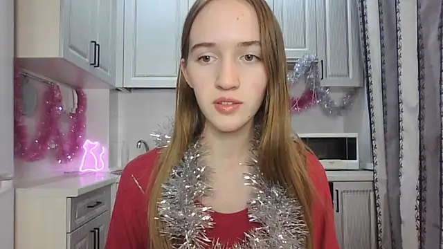 leslie my lovee online show from 12-24-24, 03:16