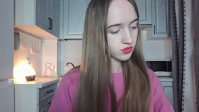 leslie my lovee online show from 10-04-25, 08:40