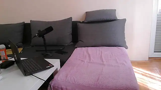 Snapshot of DickStaza chatting on 09-27-25, 11:26 DickStaza online show from 09-27-25, 11:26